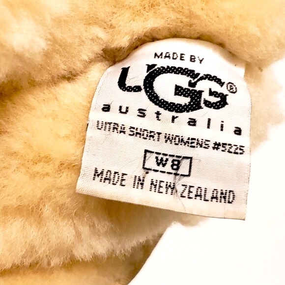 UGGs - Picture 14 of 14